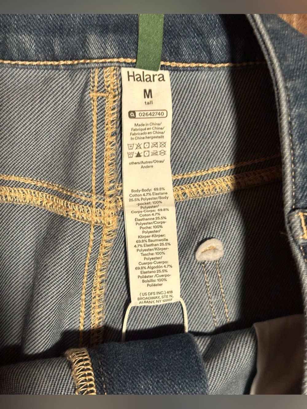 NWT Halara Flex High Waisted Wide Leg Rolled Hem Jeans Women’s Medium - Picture 8 of 9